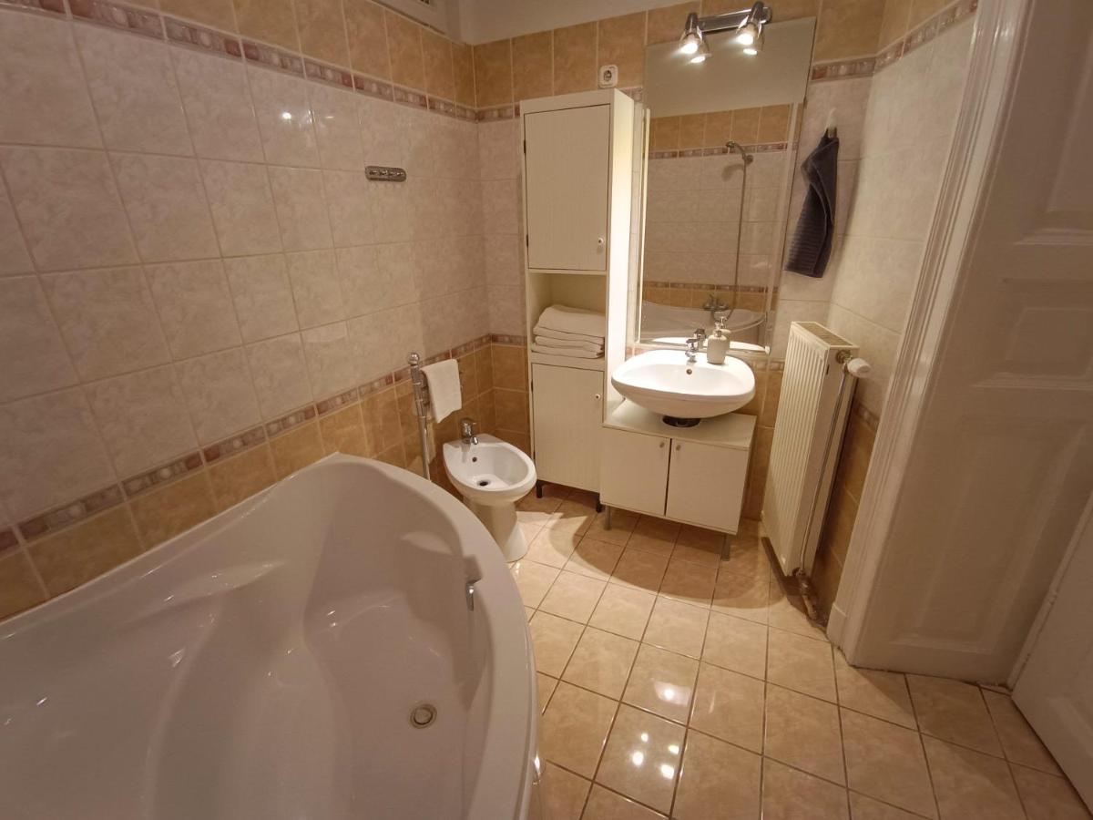 R171 Elitehost Raday Apartment Budapest Kültér fotó